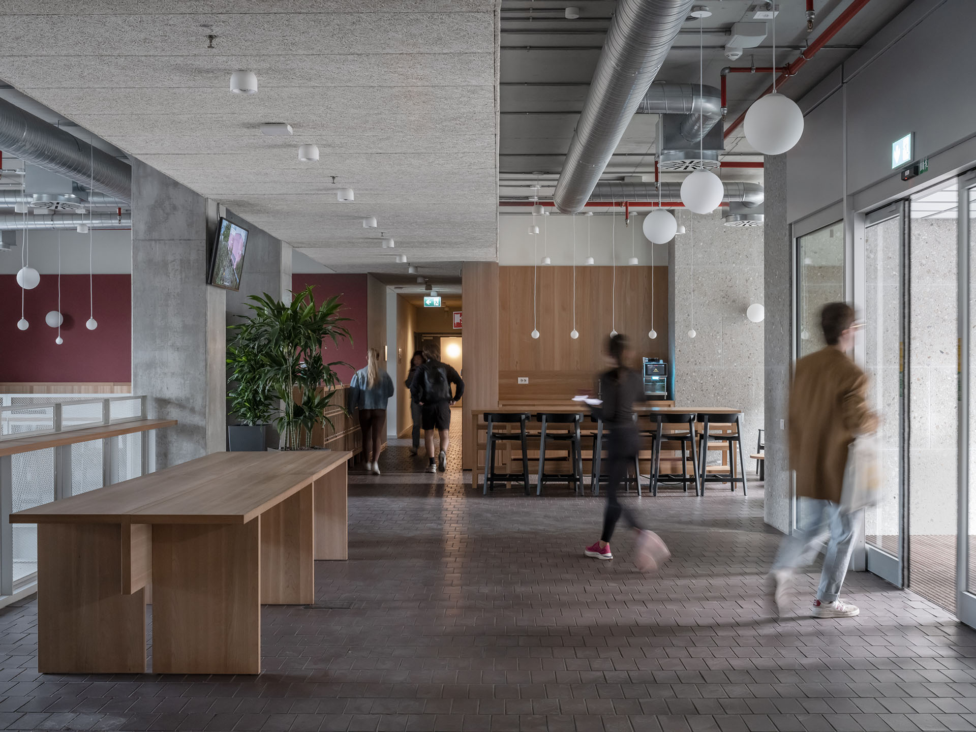 Giovenale Milan Carmody Groarke johan dehlin brown brindle tiles